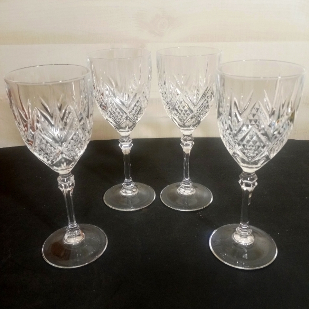 CRISTAL D'Arques Durand Fontenay Crystal Wine Glasses Set of Four Vintage
